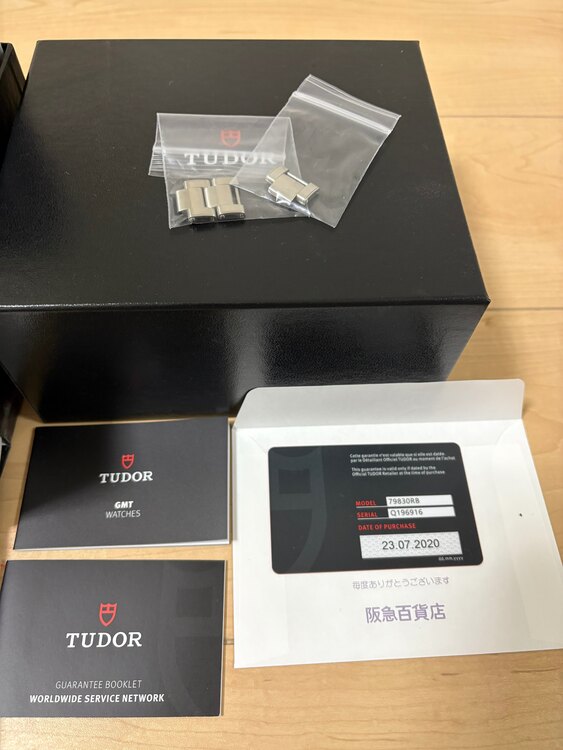 BLACK BAY GMT（高級時計）の商品画像 - 査定依頼日：2025年5月7日 - 最高査定価格：450,000円