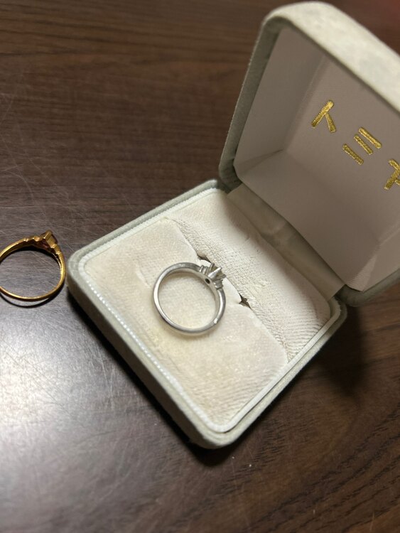 ダイヤモンド（金・貴金属）の商品画像 - 査定依頼日：2025年4月2日 - 最高査定価格：250,000円