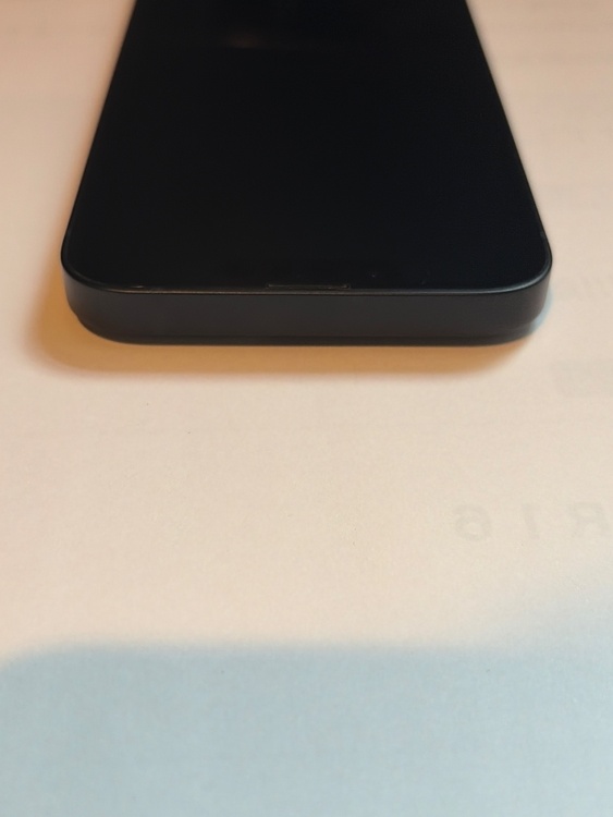 iPhone iPhone 13 128GB SIMフリー（スマホ）の商品画像 - 査定依頼日：2026年8月9日 - 最高査定価格：40,000円