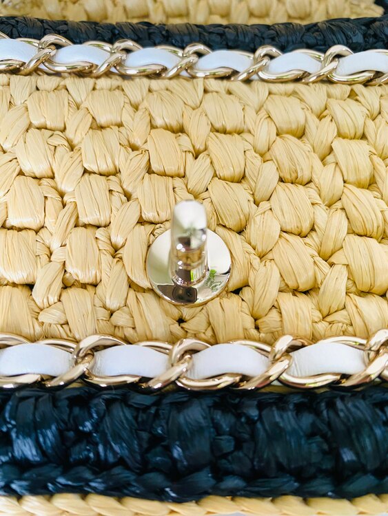 ラフィア　ミニフラップバッグ（ブランドバッグ）の商品画像 - 査定依頼日：2025年5月23日 - 最高査定価格：680,000円