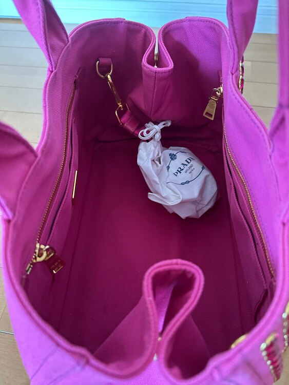 プラダ  （ブランドバッグ）の商品画像 - 査定依頼日：2025年4月30日 - 最高査定価格：65,000円