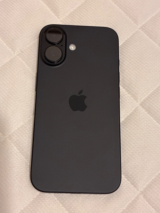 iPhone 16 128GB docomo（スマホ）の商品画像 - 査定依頼日：2026年5月19日 - 最高査定価格：88,000円
