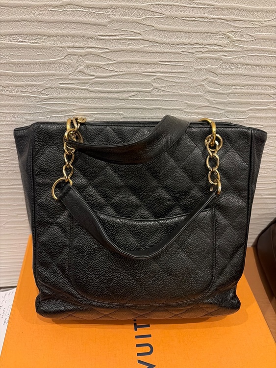 トートチェーン（ブランドバッグ）の商品画像 - 査定依頼日：2026年4月21日 - 最高査定価格：150,000円