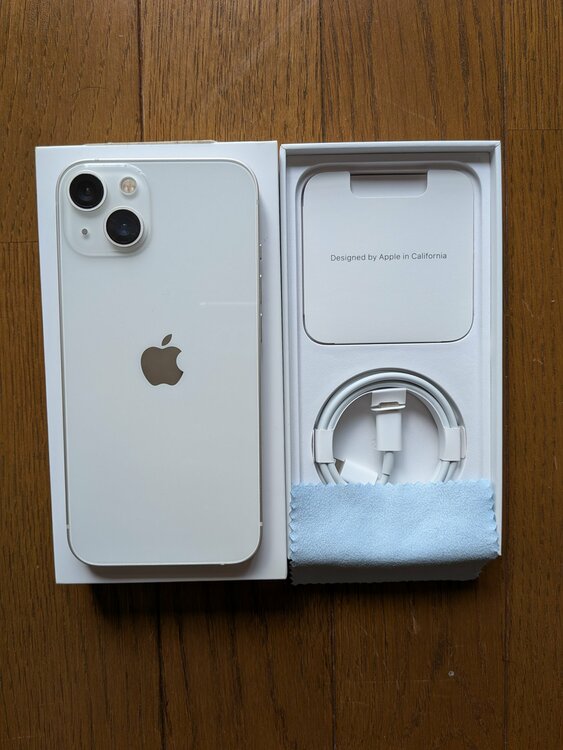 iPhone 13 128GB au（スマホ）の商品画像 - 査定依頼日：2026年3月17日 - 最高査定価格：32,000円