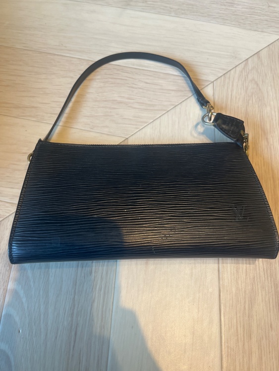 バック（ブランドバッグ）の商品画像 - 査定依頼日：2026年2月15日 - 最高査定価格：55,000円