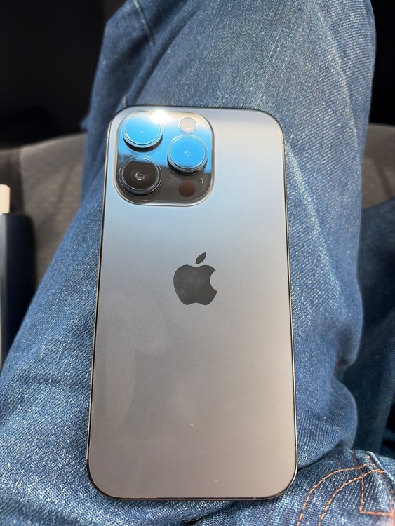 iPhone 14 Pro 256GB docomo（スマホ）の商品画像 - 査定依頼日：2026年4月23日 - 最高査定価格：65,000円
