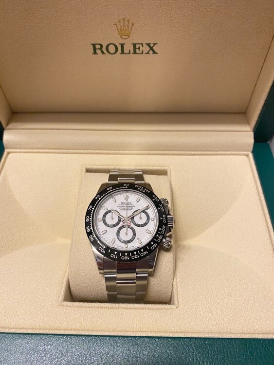 ロレックス デイトナ 11650（高級時計）の商品画像 - 査定依頼日：2025年2月3日 - 最高査定価格：4,500,000円