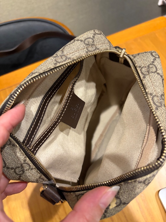 GUCCI GGスプリーム ショルダーバッグ 内側キャンバス（ブランドバッグ）の商品画像 - 査定依頼日：2026年7月22日 - 最高査定価格：30,000円