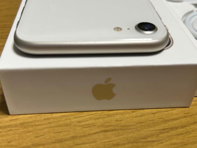 iPhoneSE 第三世代（スマホ）の商品画像 - 査定依頼日：2026年6月9日 - 最高査定価格：22,000円