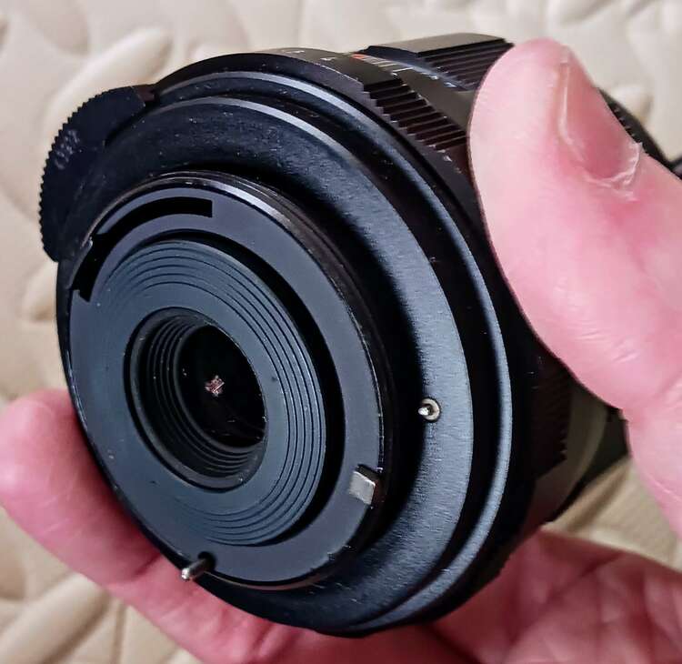カメラレンズです（カメラ）の商品画像 - 査定依頼日：2025年5月31日 - 最高査定価格：3,000円