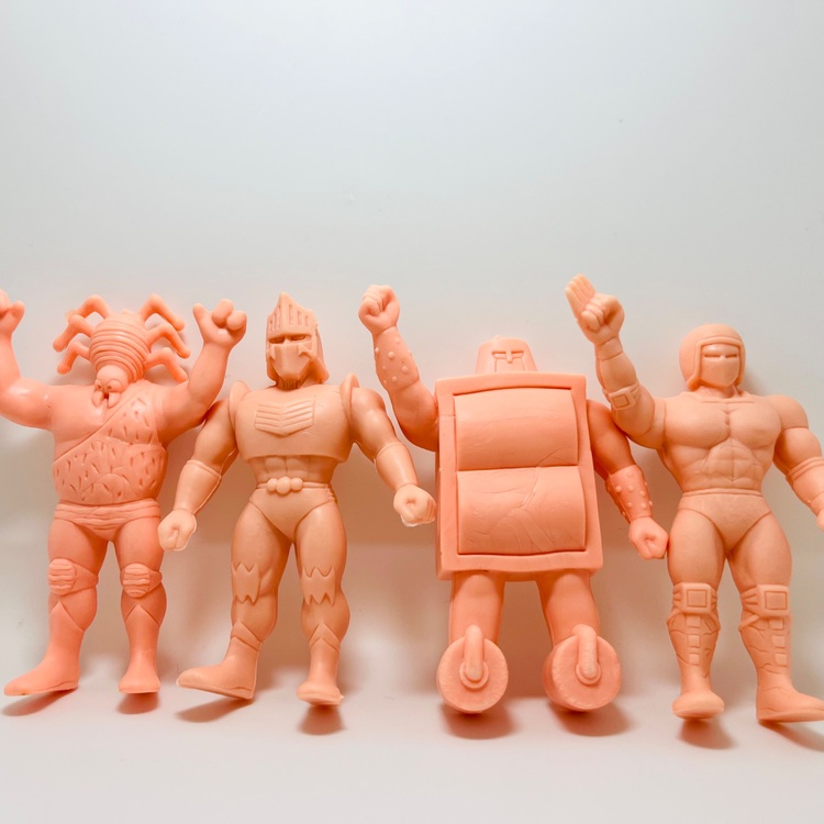 デカ消し24体セット（フィギュア・プラモデル）の商品画像 - 査定依頼日：2025年10月3日 - 最高査定価格：9,000円