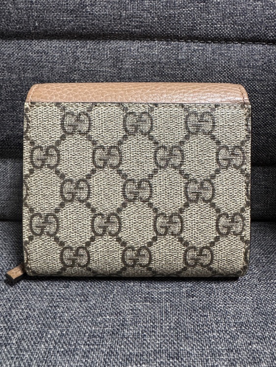 ダブルGバイカラーミディアムウォレット（ブランド財布・小物）の商品画像 - 査定依頼日：2025年10月14日 - 最高査定価格：15,000円