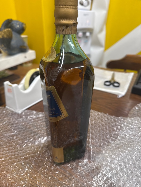 ウイスキー ジョニーウォーカー （お酒）の商品画像 - 査定依頼日：2025年11月6日 - 最高査定価格：8,000円