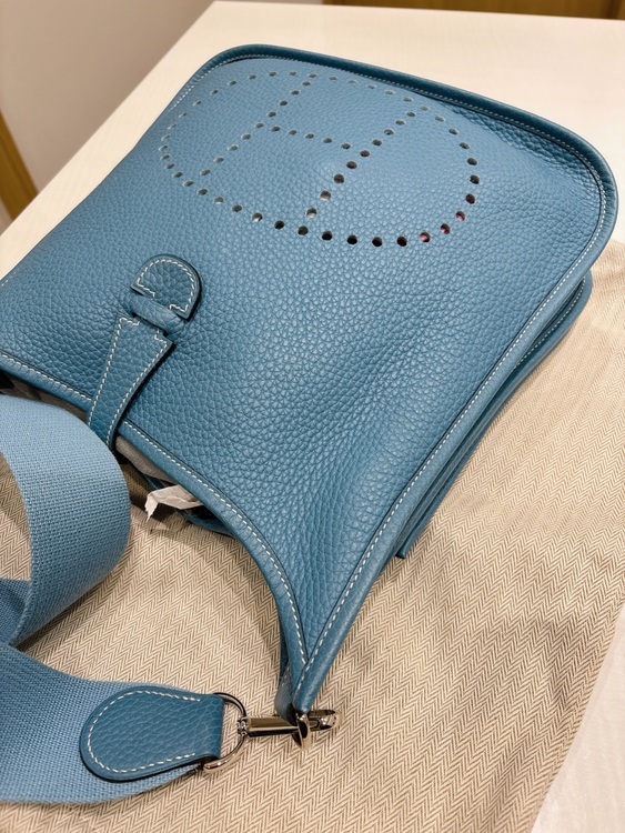 エルメス エブリン （ブランドバッグ）の商品画像 - 査定依頼日：2025年11月4日 - 最高査定価格：220,000円