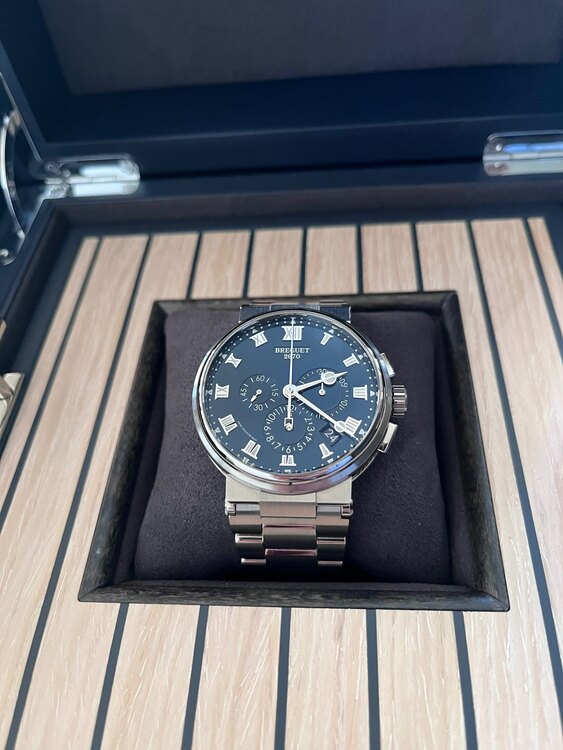 ブレゲマリーンクロノグラフTI(青文字盤)（高級時計）の商品画像 - 査定依頼日：2025年5月5日 - 最高査定価格：1,900,000円