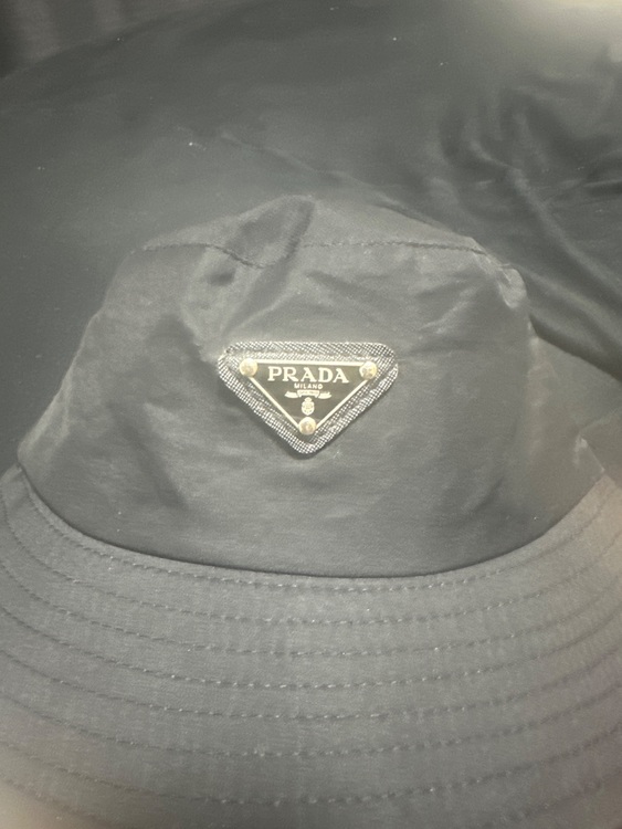 プラダ  （ブランドバッグ）の商品画像 - 査定依頼日：2025年8月21日 - 最高査定価格：30,000円