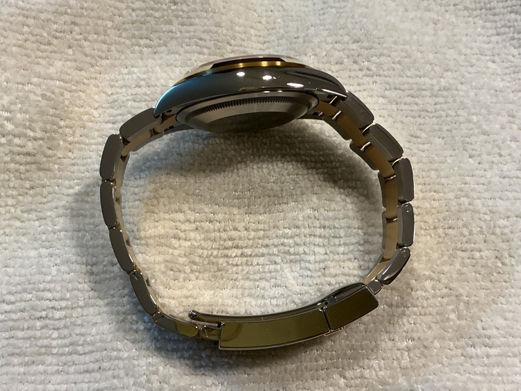 ロレックス エクスプローラー 124273（高級時計）の商品画像 - 査定依頼日：2025年9月24日 - 最高査定価格：1,600,000円