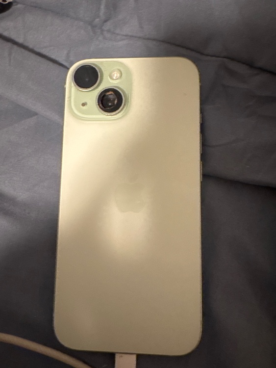 iPhone 15 256GB SIMフリー（スマホ）の商品画像 - 査定依頼日：2026年3月20日 - 最高査定価格：60,000円