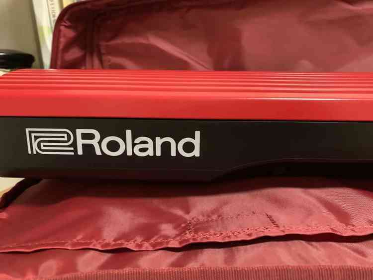 GO KEYS  Roland  赤（ピアノ・楽器・PA機材）の商品画像 - 査定依頼日：2019年7月31日 - 最高査定価格：13,000円