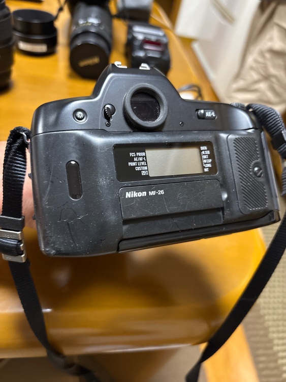 F90X（カメラ）の商品画像 - 査定依頼日：2026年7月3日 - 最高査定価格：3,000円