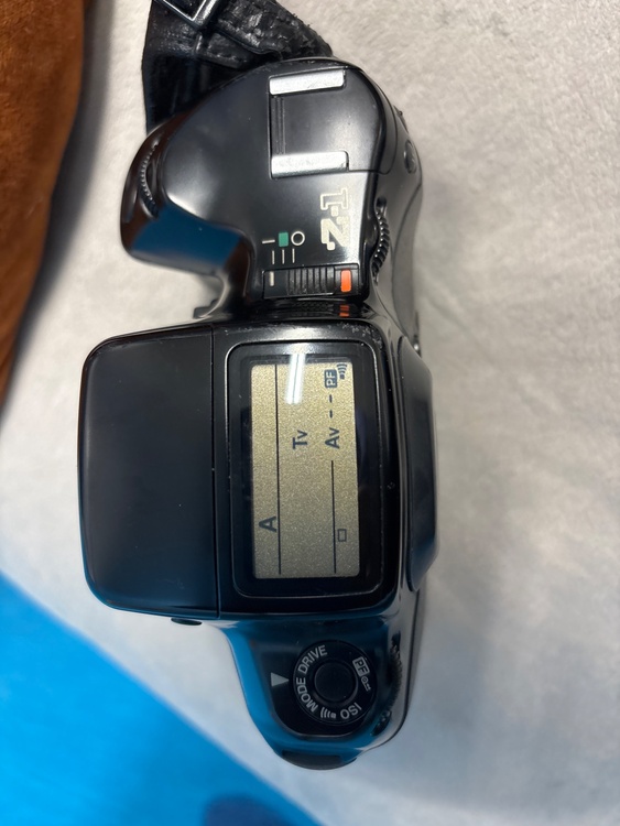 Z-1（カメラ）の商品画像 - 査定依頼日：2026年4月6日 - 最高査定価格：1,000円