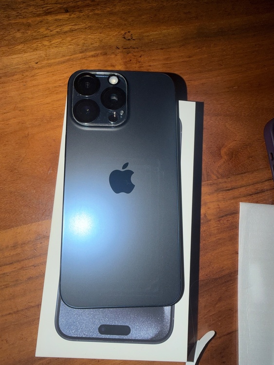 iPhone iPhone 15 Pro Max 512GB SIMフリー（スマホ）の商品画像 - 査定依頼日：2026年8月25日 - 最高査定価格：120,000円