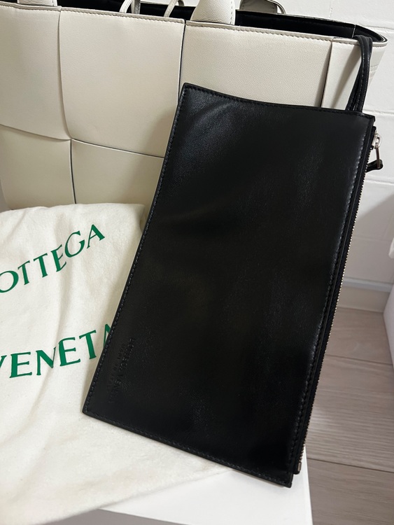ボッテガ・ヴェネタ  （ブランドバッグ）の商品画像 - 査定依頼日：2025年7月11日 - 最高査定価格：200,000円