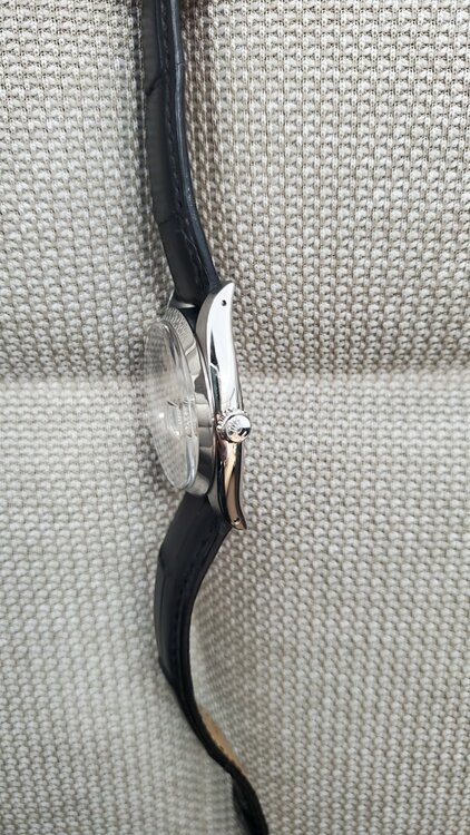 オイスターデイト（高級時計）の商品画像 - 査定依頼日：2026年3月26日 - 最高査定価格：600,000円