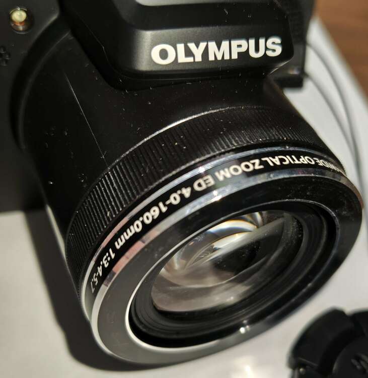 オリンパスSTYLUS SP-820UZブラック（カメラ）の商品画像 - 査定依頼日：2025年4月3日 - 最高査定価格：7,000円