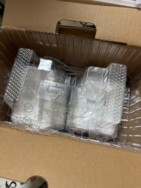 EDIFIER G2000Gaming Speakers（オーディオ・スピーカー）の商品画像 - 査定依頼日：2026年2月11日 - 最高査定価格：100,000円