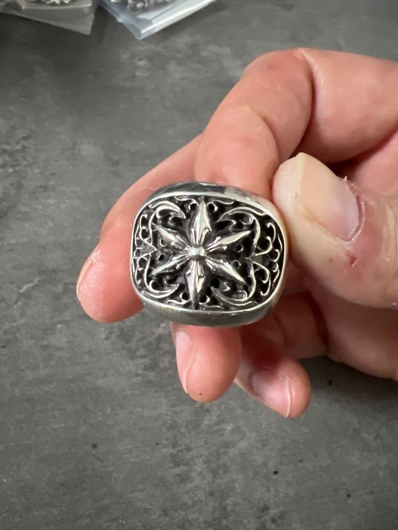 クラシック　オーバルスターリング（古着・ファッション）の商品画像 - 査定依頼日：2025年11月19日 - 最高査定価格：20,000円