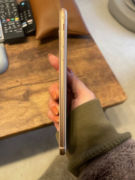 iPhone8 Plus 64GB SIMフリー（スマホ）の商品画像 - 査定依頼日：2026年1月9日 - 最高査定価格：8,000円