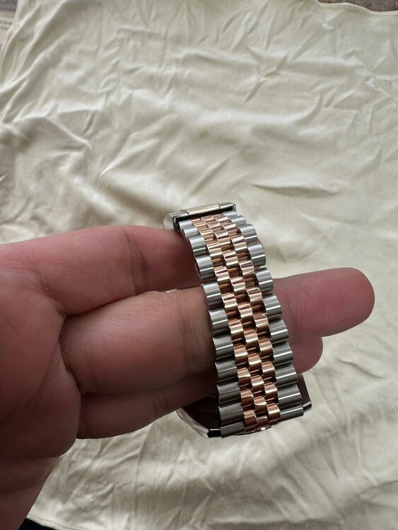 ロレックス デイトジャスト 12630（高級時計）の商品画像 - 査定依頼日：2025年2月1日 - 最高査定価格：2,200,000円