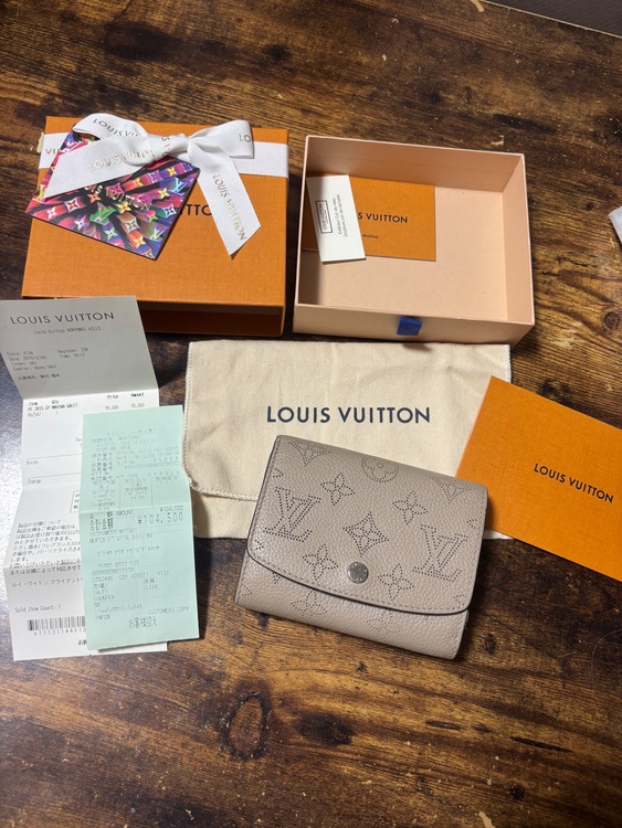 M62542 ポルトフォイユ・イリス コンパクト　ガレ（ブランド財布・小物）の商品画像 - 査定依頼日：2025年8月12日 - 最高査定価格：15,000円