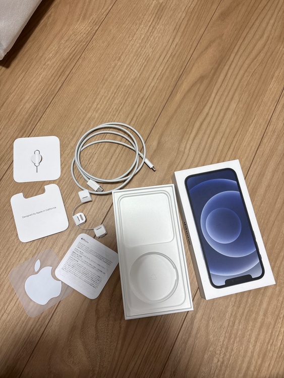 iPhone 12 128GB SIMフリー（スマホ）の商品画像 - 査定依頼日：2026年4月4日 - 最高査定価格：100,000円