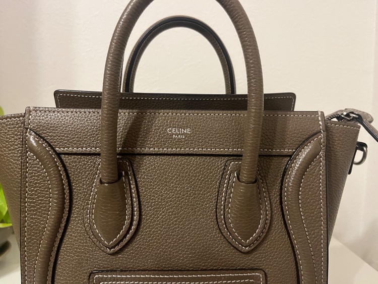 セリーヌ  （ブランドバッグ）の商品画像 - 査定依頼日：2025年12月3日 - 最高査定価格：150,000円