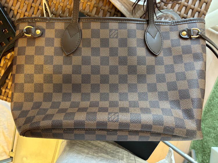 ルイヴィトン ネヴァーフル （ブランドバッグ）の商品画像 - 査定依頼日：2025年4月23日 - 最高査定価格：105,000円