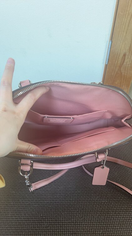 その他 コーチ （ブランドバッグ）の商品画像 - 査定依頼日：2025年4月30日 - 最高査定価格：3,000円