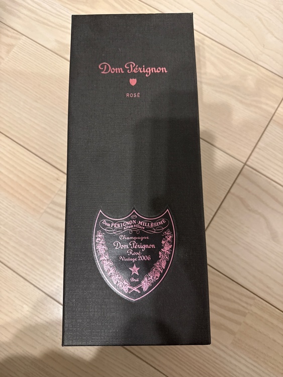 シャンパン ドン・ペリニヨン （お酒）の商品画像 - 査定依頼日：2026年4月9日 - 最高査定価格：27,000円