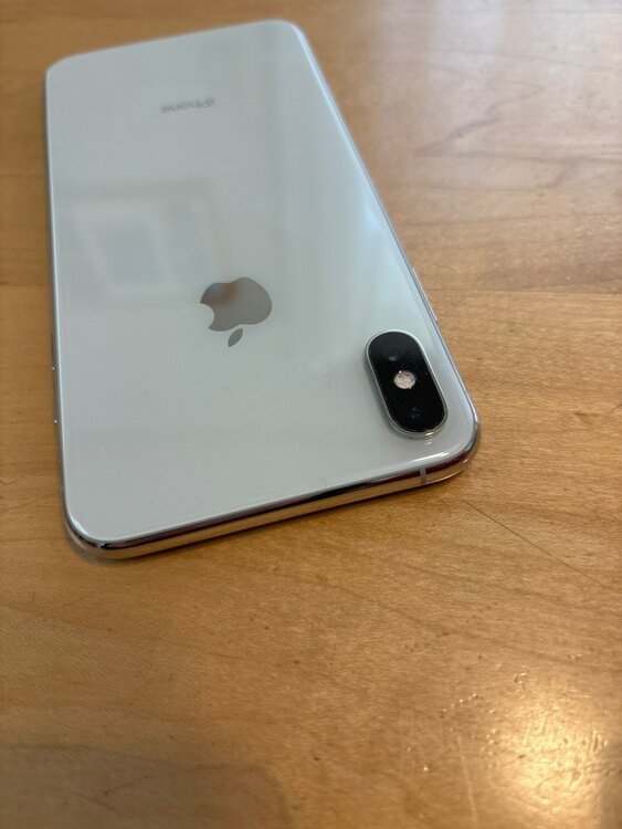 iPhoneXSMax（スマホ）の商品画像 - 査定依頼日：2025年4月8日 - 最高査定価格：28,000円
