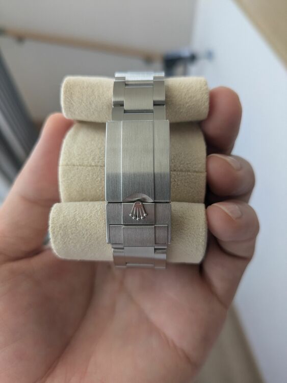 ロレックス エクスプローラー 22427（高級時計）の商品画像 - 査定依頼日：2025年6月17日 - 最高査定価格：1,260,000円