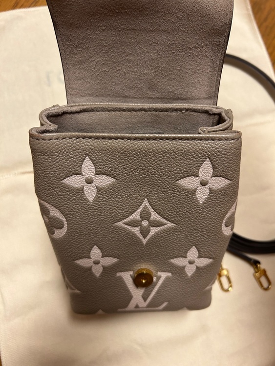 ルイヴィトン モノグラム アンプラント タイニー バックパック M80738（ブランドバッグ）の商品画像 - 査定依頼日：2025年11月27日 - 最高査定価格：190,000円