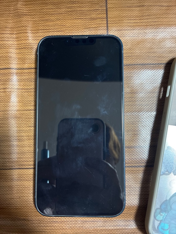 iPhone 13 128GB au（スマホ）の商品画像 - 査定依頼日：2026年4月11日 - 最高査定価格：36,000円