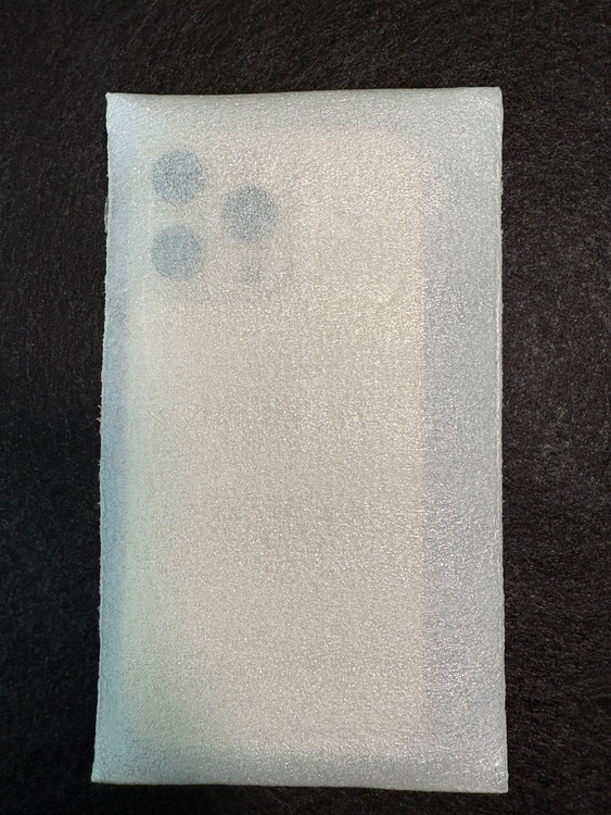 Apple iPhone 13 Pro ゴールド（スマホ）の商品画像 - 査定依頼日：2026年3月24日 - 最高査定価格：60,000円