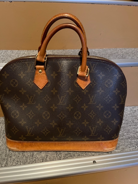 ルイヴィトン モノグラム （ブランドバッグ）の商品画像 - 査定依頼日：2026年2月15日 - 最高査定価格：30,000円