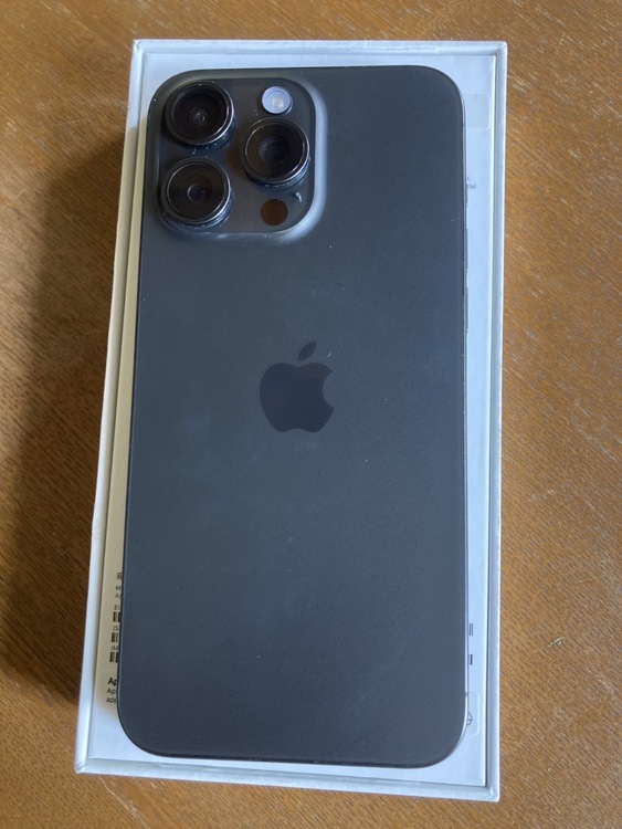 iPhone iPhone 15 Pro Max 256GB SIMフリー（スマホ）の商品画像 - 査定依頼日：2026年5月20日 - 最高査定価格：90,000円