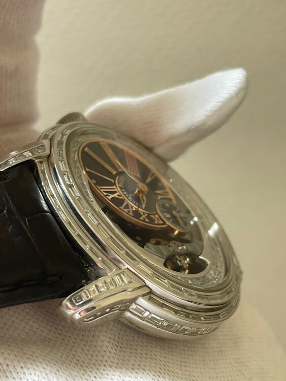 H65785（高級時計）の商品画像 - 査定依頼日：2025年5月16日 - 最高査定価格：1,100,000円