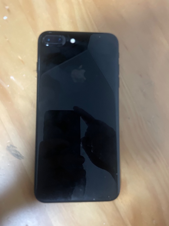 iPhone iPhone8 Plus 64GB SIMフリー（スマホ）の商品画像 - 査定依頼日：2026年8月2日 - 最高査定価格：2,000円