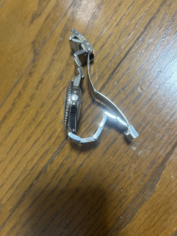 ロレックス GMTマスター 1971（高級時計）の商品画像 - 査定依頼日：2025年9月29日 - 最高査定価格：1,670,000円