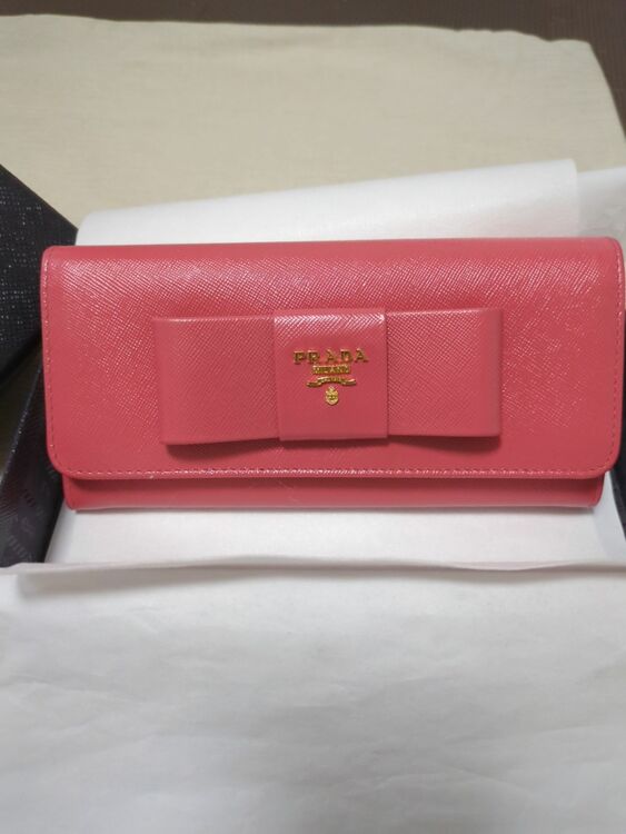 プラダ  （ブランドバッグ）の商品画像 - 査定依頼日：2025年10月12日 - 最高査定価格：27,000円